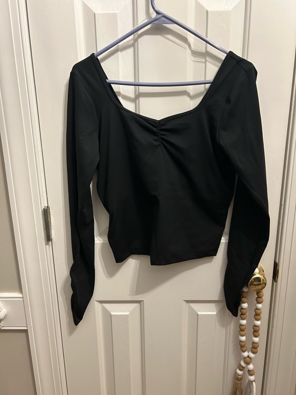 Gilly Hicks Black Long-Sleeve Scoop Neck Top with Center Ruching